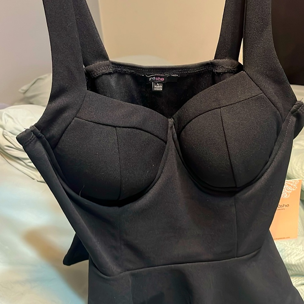 Black juniors top